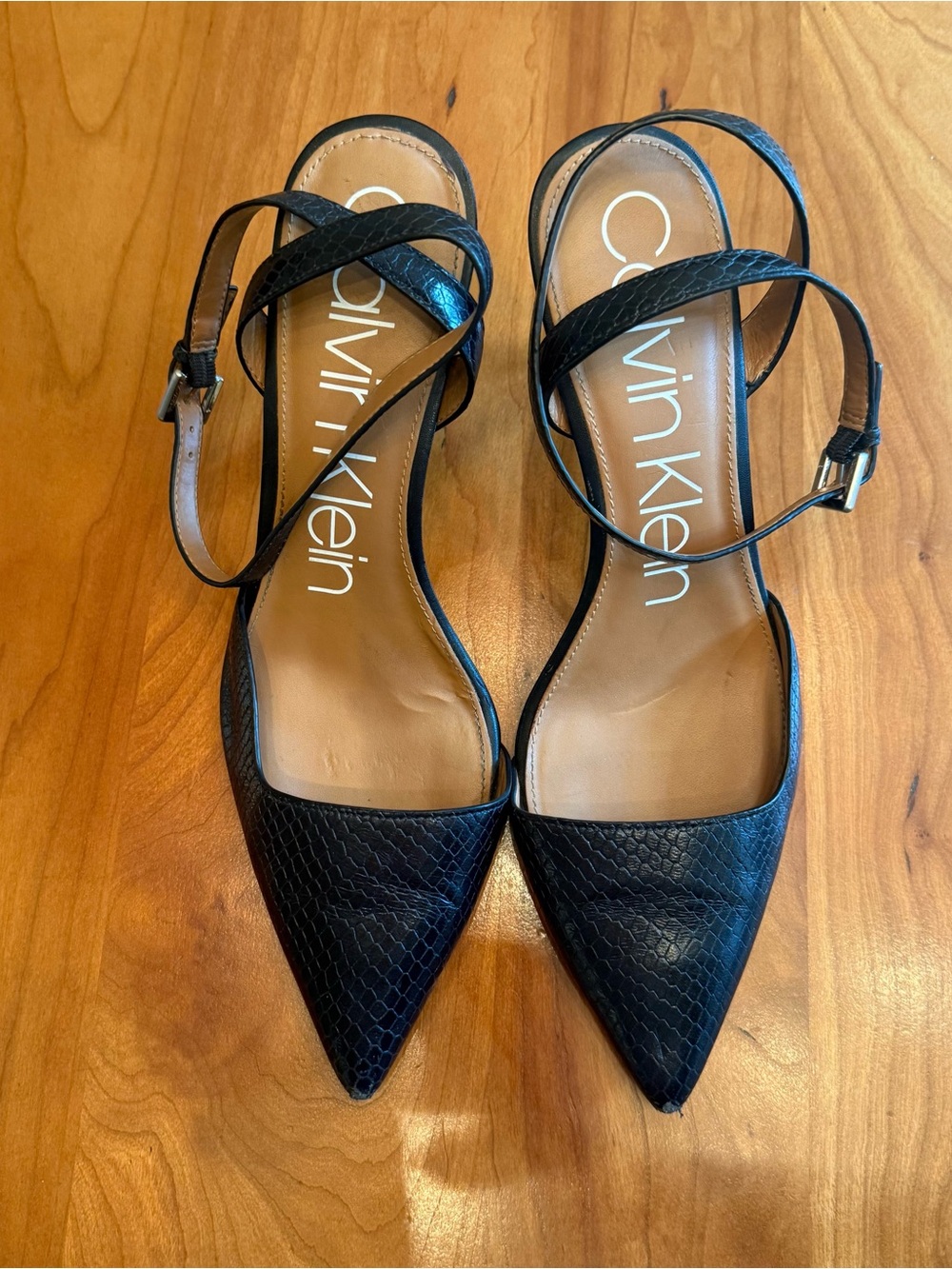 Calvin Klein Raffaela Pumps - Picture 11 of 12
